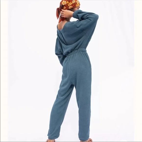 FREE PEOPLE BEACH Keep It Real Teal Fleecy Jumpsuit Womens Size Small - Picture 3 of 8